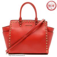 michael kors selma studded saffiano groot rood bakken Tassen Schiphol yd5yc940